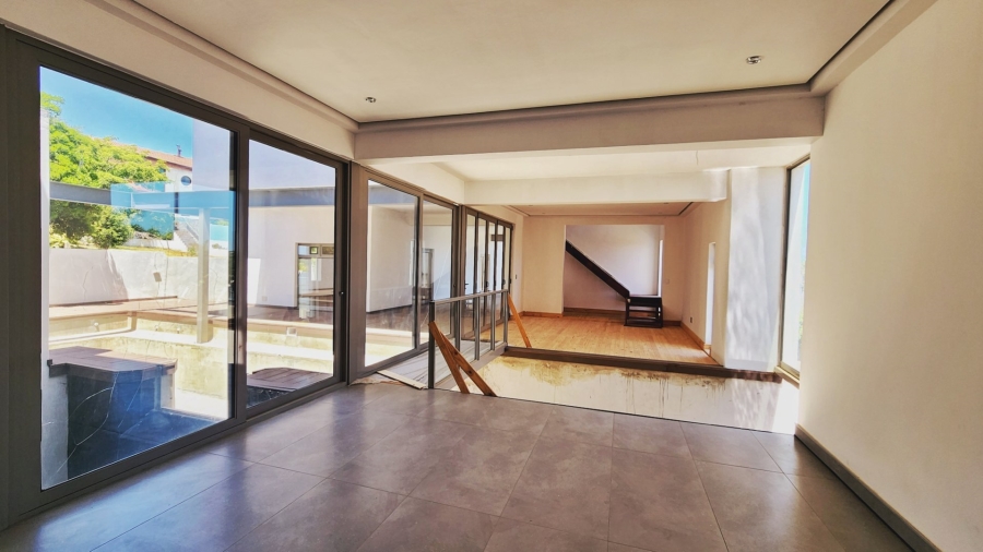 10 Bedroom Property for Sale in Berg En Dal Western Cape